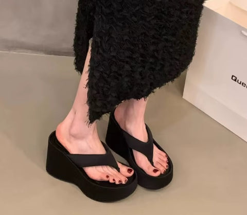 New Platform Wedges Sandals SIZE: 35 CODE: READY1749