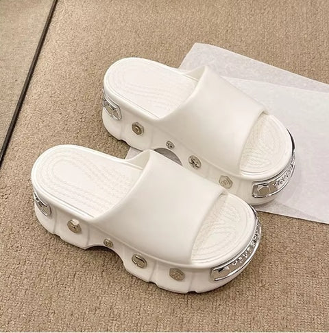 New Thick Size Beach Shoes Slippers SIZE: 37-38 CODE: READY1821