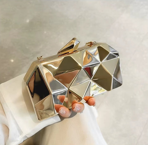 metal clutch tide Messenger chain bag CODE: mon1018
