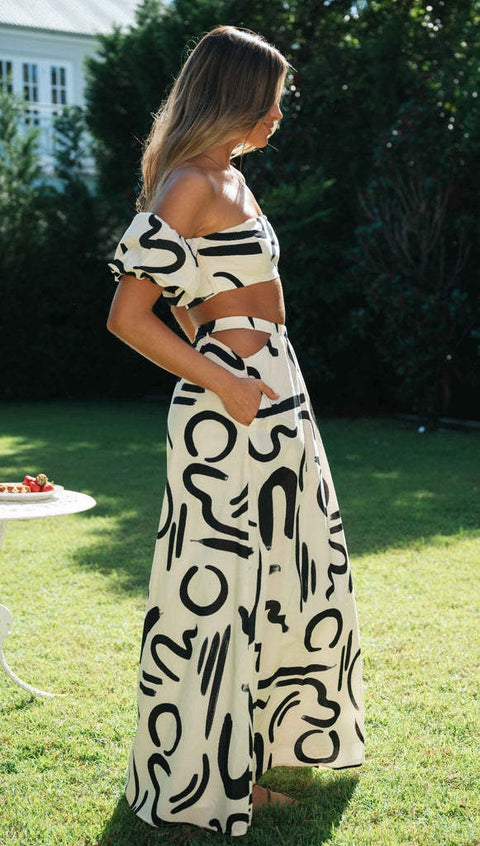 New 2-Piece Set Tube Top Puff Sleeve Short Top Swing Skirt CODE: KAR1989