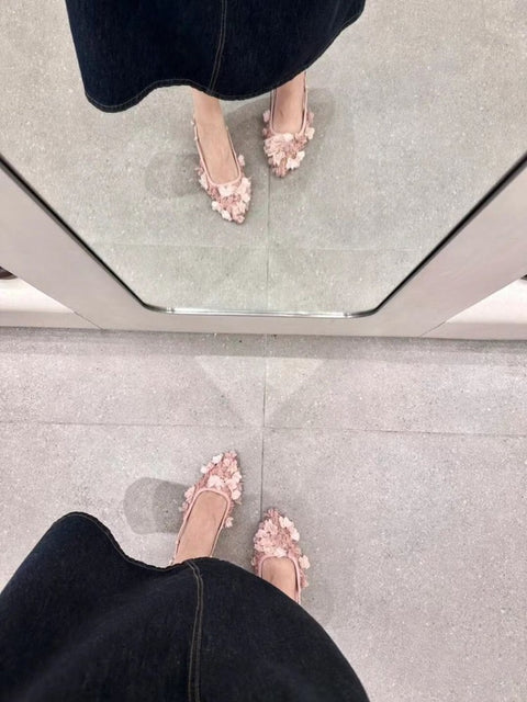 New Fashion Pointed Toed Flowers Hollow Out Single Sandal CODE: KAR1997