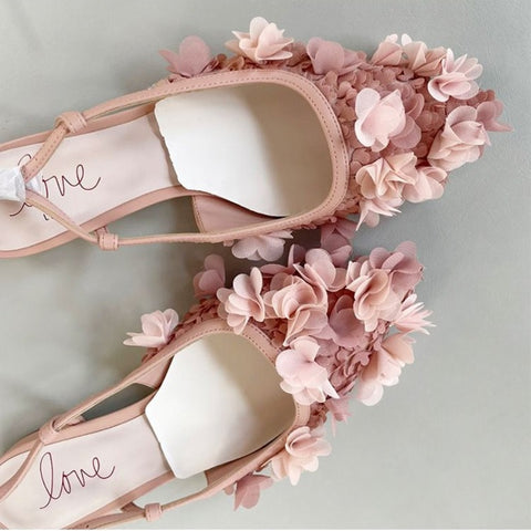 New Fashion Pointed Toed Flowers Hollow Out Single Sandal CODE: KAR1997