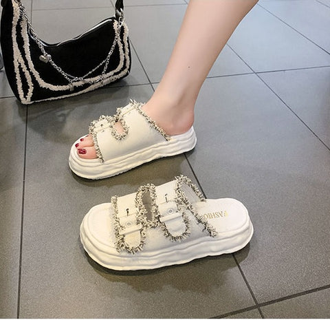 Summer New Thick Bottom Fashion Slippers CODE: KAR2023