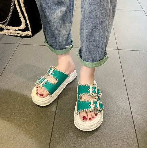 Summer New Thick Bottom Fashion Slippers CODE: KAR2023