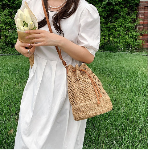 Summer Casual Woven Straw Bucket Bag CODE: KAR2071