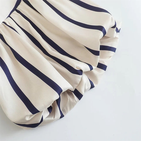 New Fashion Loose Bubble Sleeve Printed Striped Shirt CODE: KAR2268