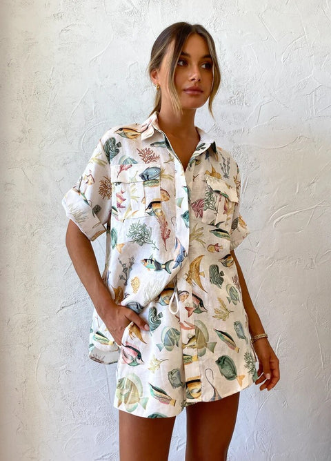 Summer Print Short Sleeve Shirt  And Waist Loose High Mini Short Two Piece Set CODE: KAR2300