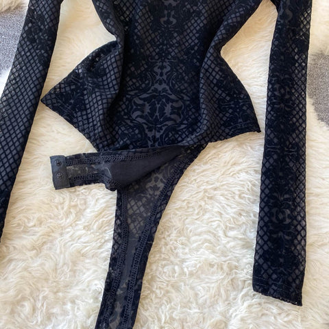 Summer Sexy Ins Bottoming Long Sleeve Mesh Slim Fit Lace Embroidered Design Top CODE: KAR2341