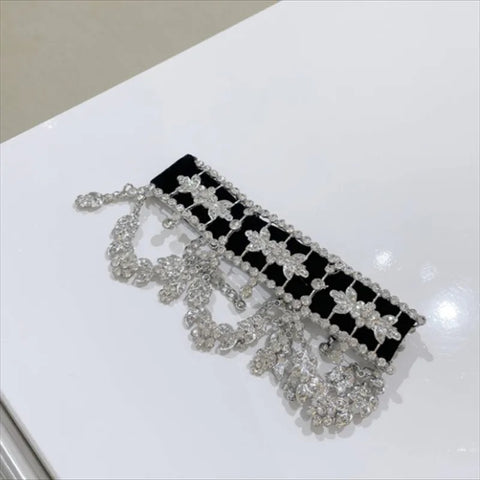 Luxury Choker Fashion Personality Exaggerated Temperament Clavicle Chain Necklace CODE: KAR2389