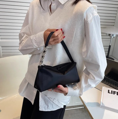 Luxury Diamond Butterfly Shoulder Crossbody Bag CODE: KAR2465