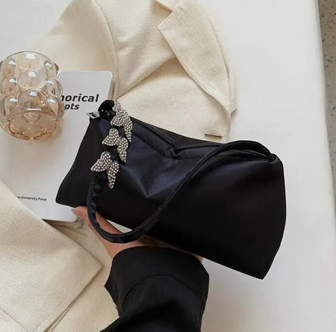 Luxury Diamond Butterfly Shoulder Crossbody Bag CODE: KAR2465