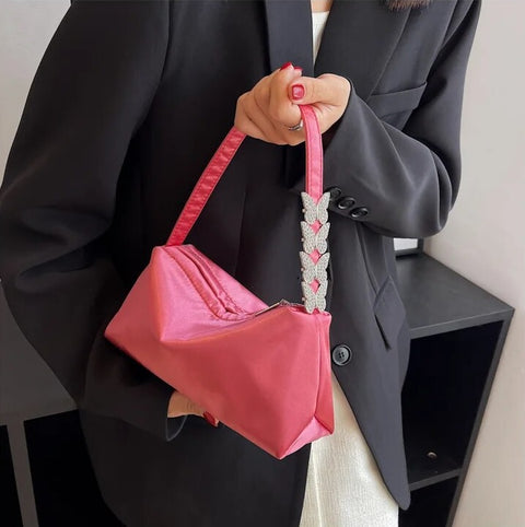 Luxury Diamond Butterfly Shoulder Crossbody Bag CODE: KAR2465