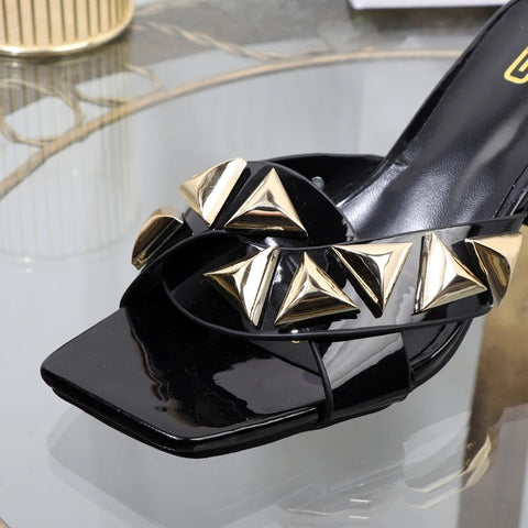 New fashion Metal decorative willow nails open toe thick heel CODE: KAR2604