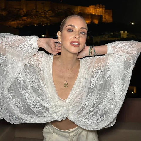 Sexy Floral Applique Out Wrap Lace Elegant Batwing Sleeve Cropped Top CODE: KAR3152