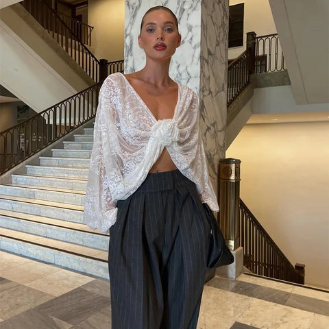 Sexy Floral Applique Out Wrap Lace Elegant Batwing Sleeve Cropped Top CODE: KAR3152