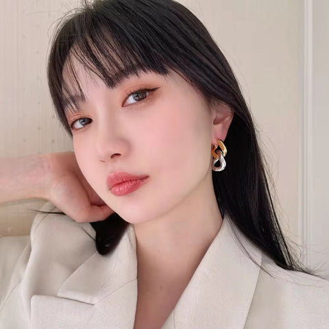 New Simple Light Luxury System Temperament Earring CODE: KAR3297