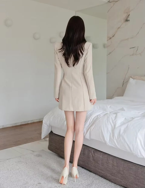 New Elegant Collar Double Row Buttoning Waist-fitted Western-style Short Dress CODE: KAR3494