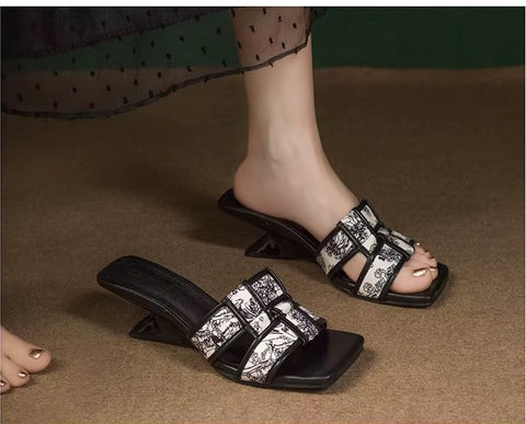 New Summer High Heels Fashion Printed Flip-flops heels  CODE: KAR3668
