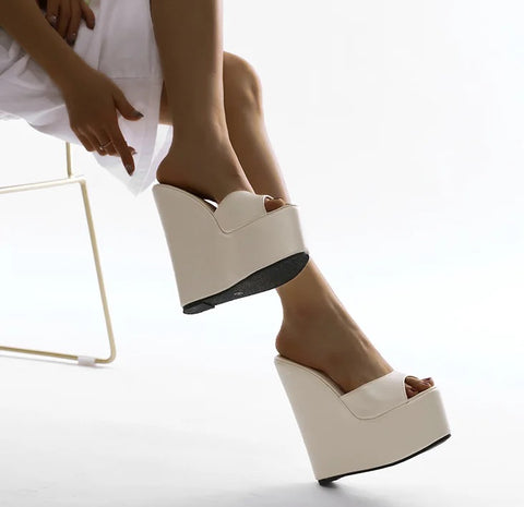 New Fashion Peep Toe Wedges Heel Outside Platform Sandal CODE: KAR4091