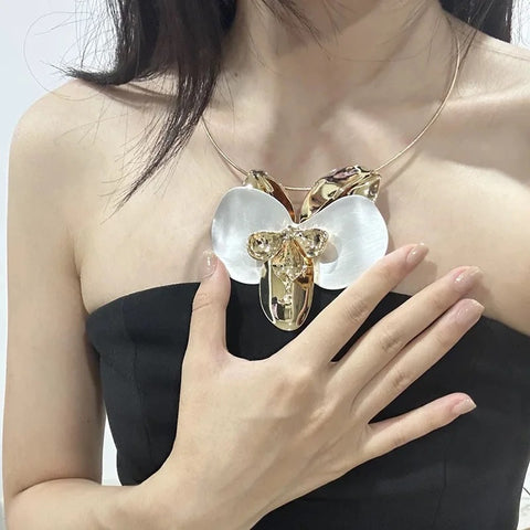 New Fashion Peony Flower Pendant Necklace CODE: KAR4114