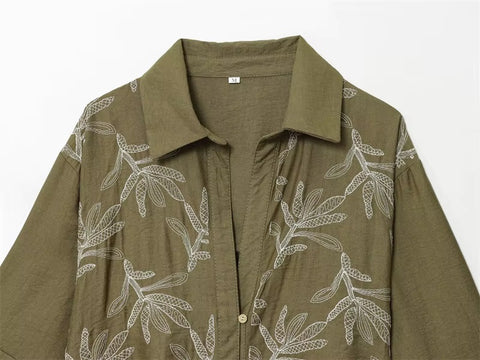 New Fashion Short Sleeve Embroidered Shirt And Shorts Set CODE: KAR4417