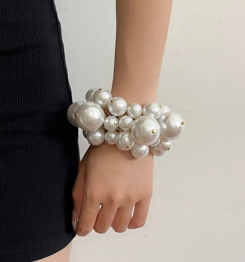New Hyperbole Pearls Cuff Bangles CODE: KAR4984