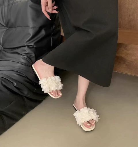 New Comfortable Elegant Flower Flat Slippers CODE: KAR5268