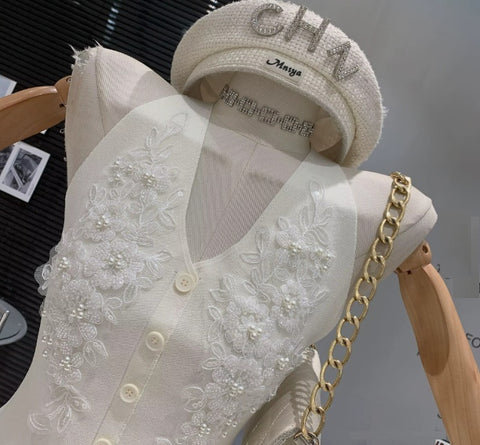 New V-neck high-end waist cinching slimming sleeveless Top CODE: KAR4025