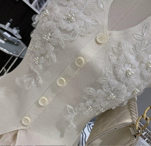 New V-neck high-end waist cinching slimming sleeveless Top CODE: KAR4025