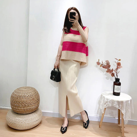 Pleated Stripe Top loose Fashion Color matching Set CODE: KAR1084