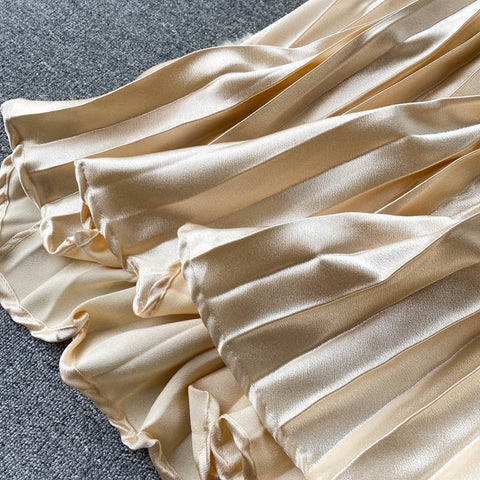 New Light, heavy, mid-length pleated skirt CODE: KAR1219