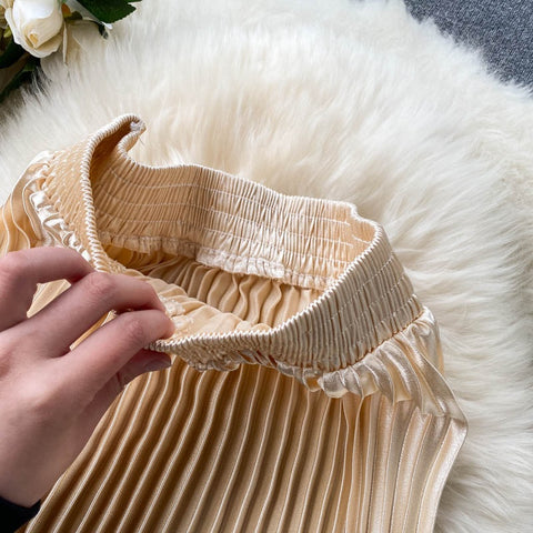 New Light, heavy, mid-length pleated skirt CODE: KAR1219