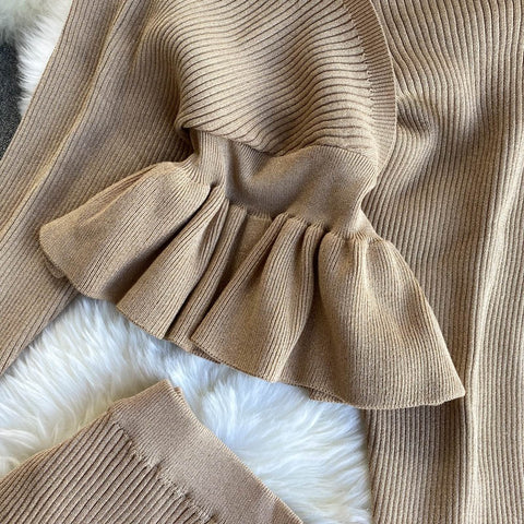 New Crop V-Neck Crop Top Puff Sleeve Elastic High Waist Knit Pleated Skirt Two Piece Set CODE: KAR1221