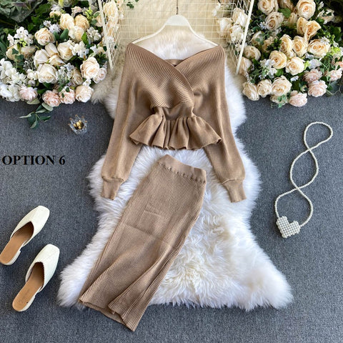 New Crop V-Neck Crop Top Puff Sleeve Elastic High Waist Knit Pleated Skirt Two Piece Set CODE: KAR1221