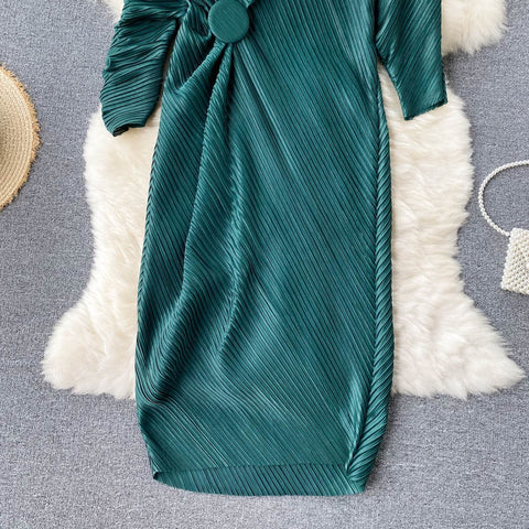 New Chic and Simple Outfit, Solid Color with Pleats, Straight Round Neck Midi Dress CODE: KAR1225