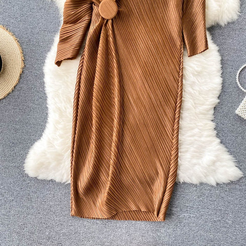 New Chic and Simple Outfit, Solid Color with Pleats, Straight Round Neck Midi Dress CODE: KAR1225