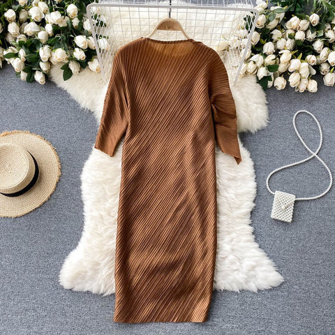 New Chic and Simple Outfit, Solid Color with Pleats, Straight Round Neck Midi Dress CODE: KAR1225