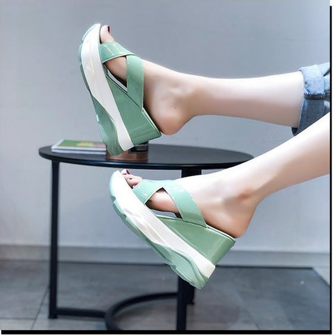 New collection platform cross sole slippers CODE: KAR1281