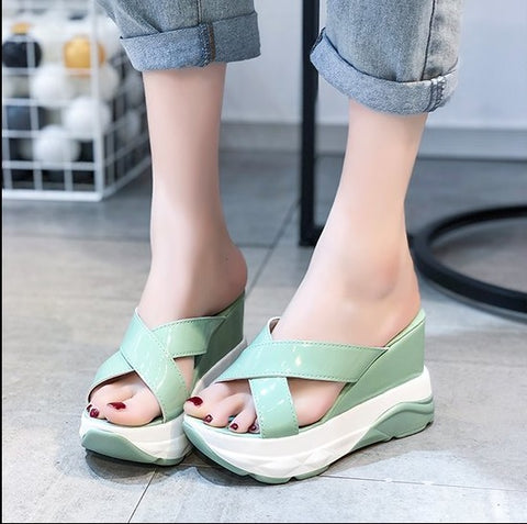 New collection platform cross sole slippers CODE: KAR1281