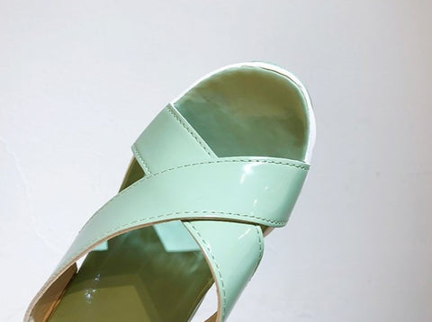 New collection platform cross sole slippers CODE: KAR1281