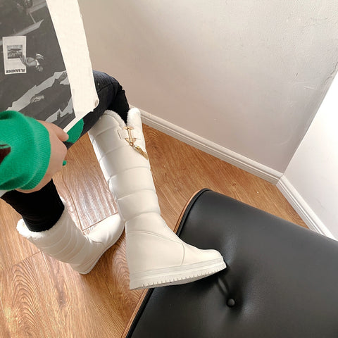 New Comfortable Simple Casual  Flat Heel Soft Winter Boots CODE: KAR1387