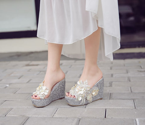 Flowers Lace Pearls Clear Wedge Super Flip flops Platform Sandal CODE: KAR1422