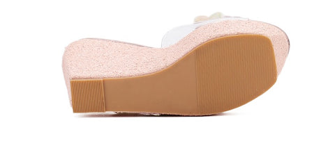 Flowers Lace Pearls Clear Wedge Super Flip flops Platform Sandal CODE: KAR1422