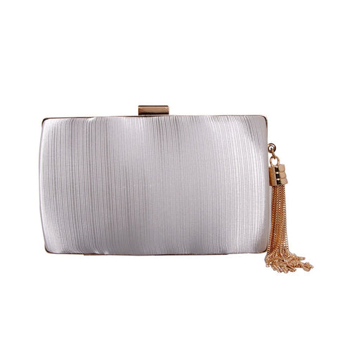 Luxury Silk Clutch Metal Chain Bags CODE: KAR1446