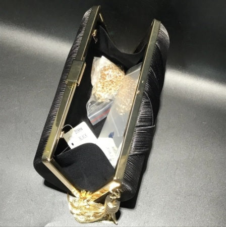 Luxury Silk Clutch Metal Chain Bags CODE: KAR1446