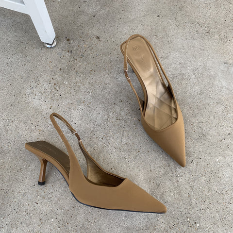 Summer New High-heeled Pointed Toe Sandals CODE: KAR1472