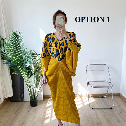 New Bat Sleeve V-neck Long Loose Elegant Causal Pleated Leopard Printed Dress CODE: KAR1533