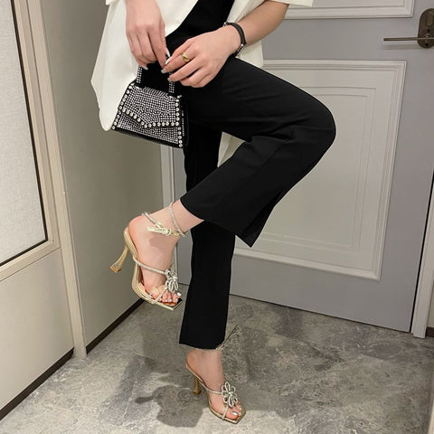 Summer Fashion High Heels Crystal Flower Rhinestone Square Toe Heels Sandals CODE: KAR1571