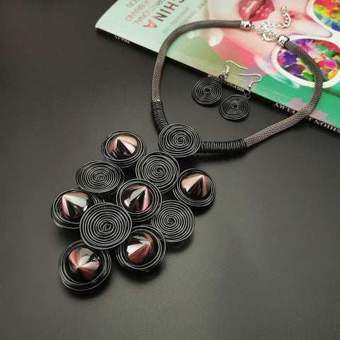 New Fashion Rivet Earring Pendant Necklace Set CODE: KAR1635