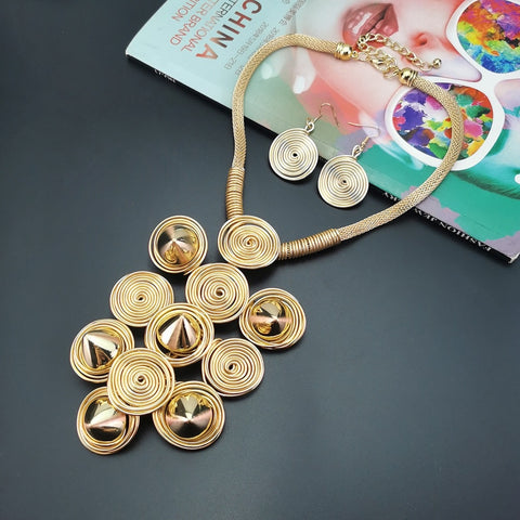 New Fashion Rivet Earring Pendant Necklace Set CODE: KAR1635